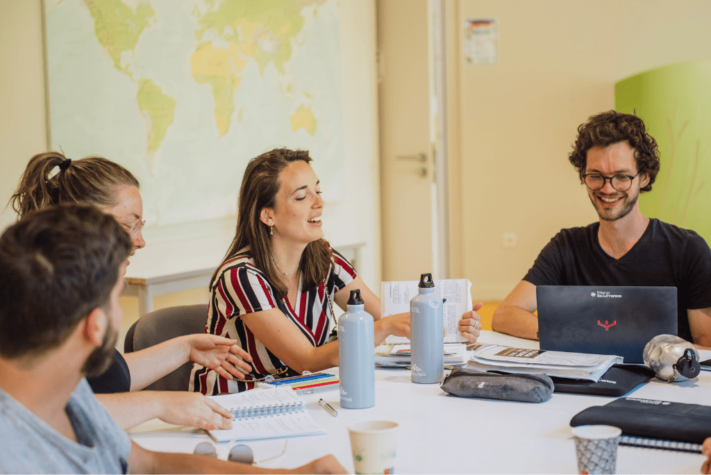 Le bien-être des enseignants, on en parle ? Partie 2. 1 Le bien-être des enseignants, un levier d’attractivité et de pérennité dans le métier - Le Choix de L'école