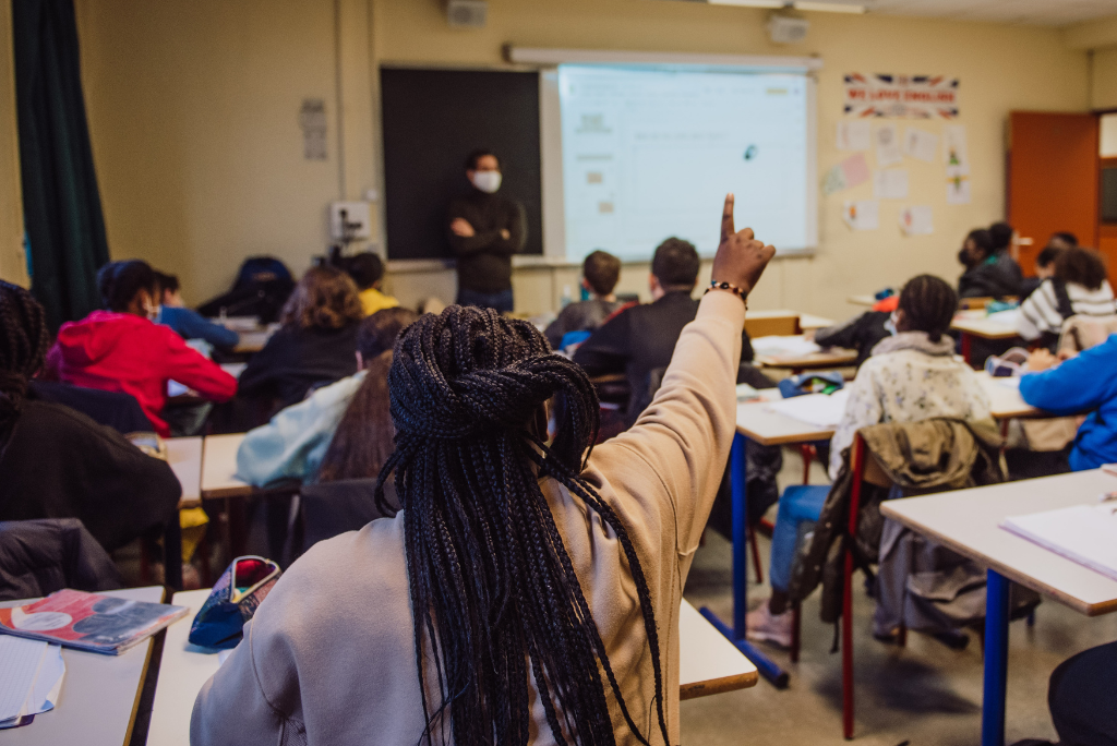 motivation motiver élèves collégiens classe école collège activité action prof professeur enseignant pédagogie|juliette perchais intervenante intervention formation atelier le choix de l'école association campus d'été|conseils motiver motivation mise en activité leviers agir action compétence autonomie élève classe cours|