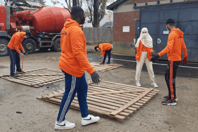 je m'occupe d'élèves décrocheurs jeunes décrocheurs|je m'occupe d'élèves en décrochage scolaire jeunes décrocheurs|Océane - jeunes décrocheurs|jeunes décrocheurs faisant une mission de solidarité en service civique