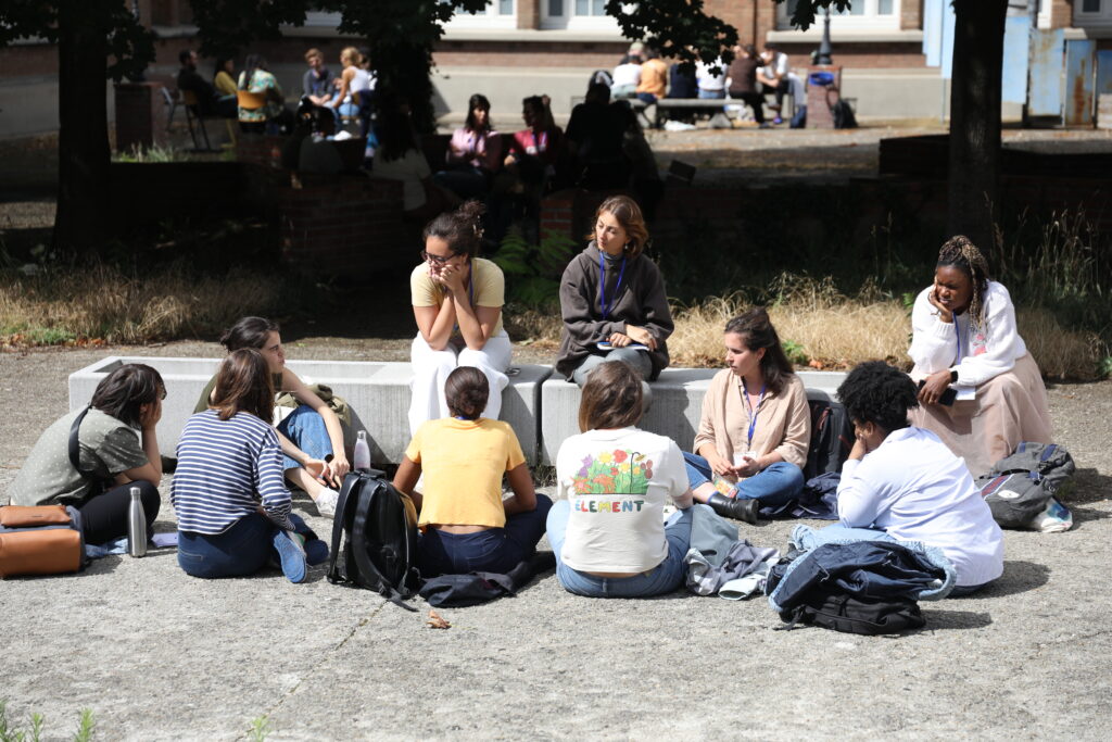 La force du collectif 3 La force du collectif - Le choix de l'école