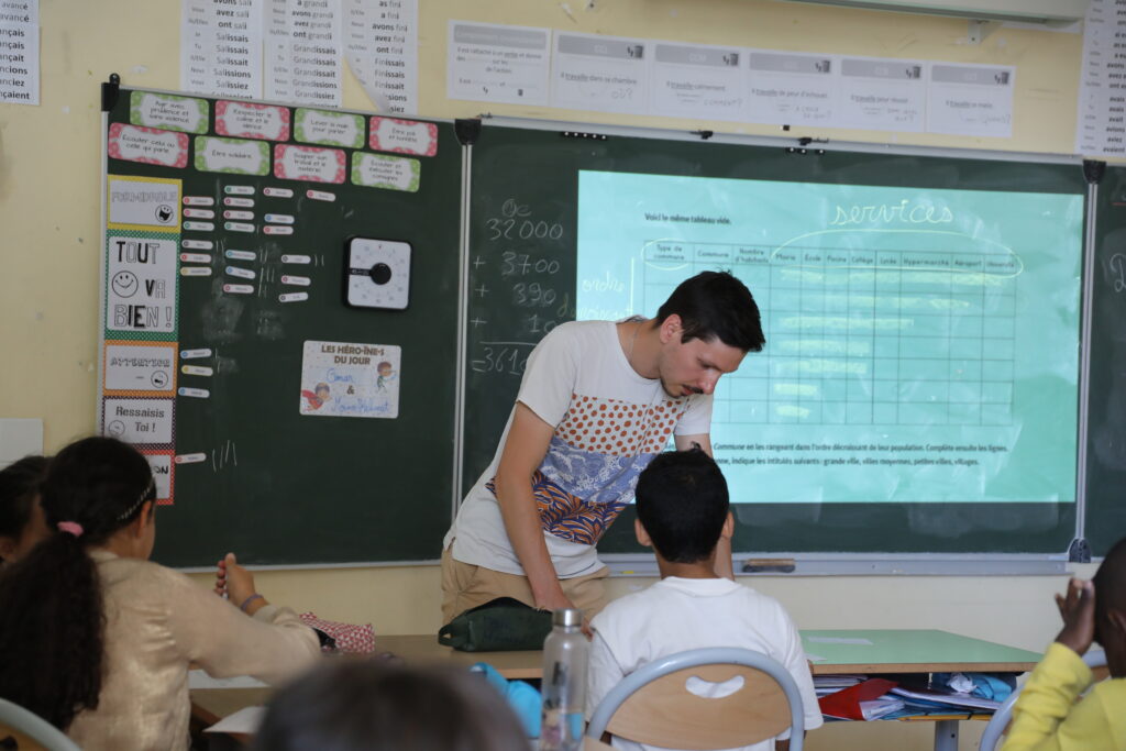 Les mécènes 5 Les mécènes - Le choix de l'école
